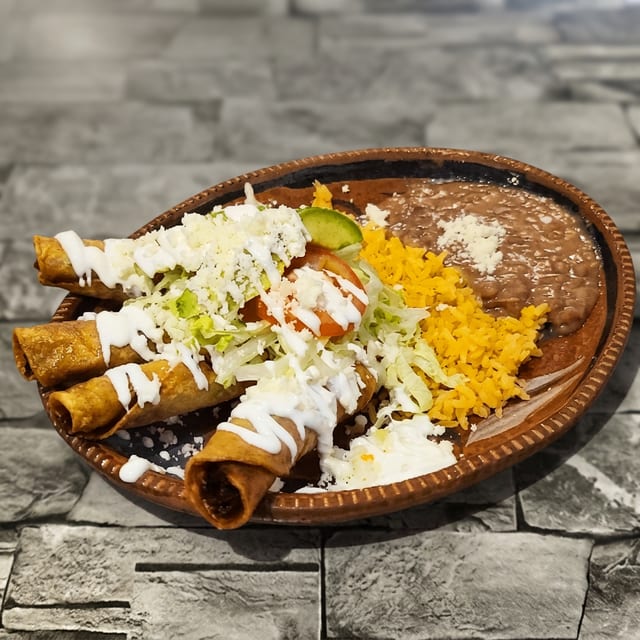 Tacos Dorados.