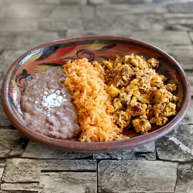 Huevos Con Chorizo.